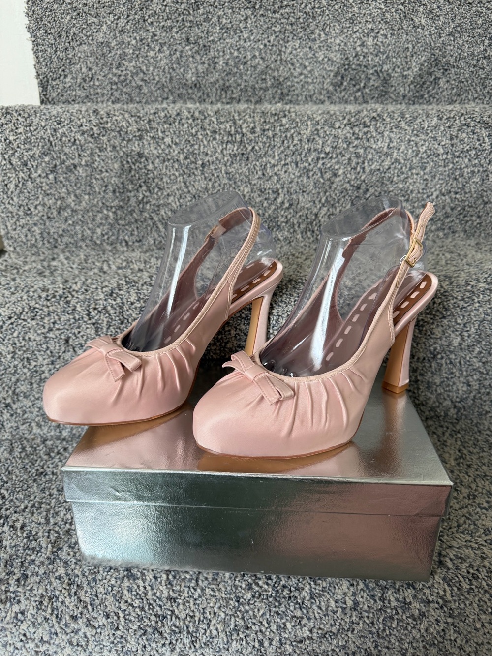 UBRT Women's Ballet Bow Slingback Pumps Round Toe Chunky Heels Shoes